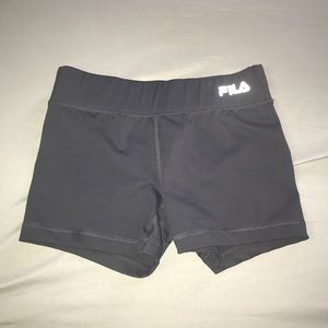 FILA sport performance size small